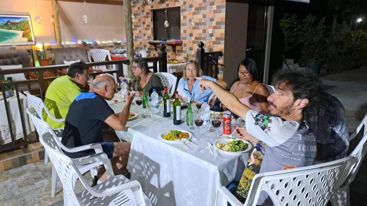 Chez Benoit Self Catering Apartment Виктория Екстериор снимка