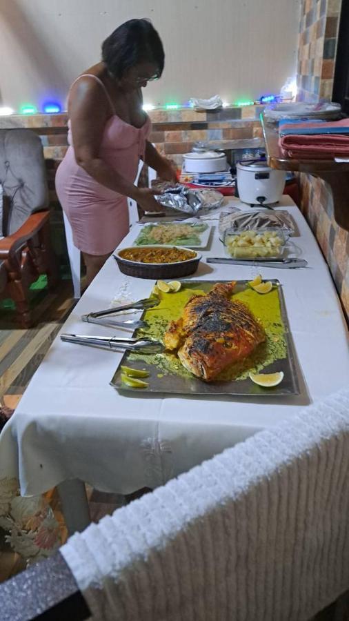 Chez Benoit Self Catering Apartment Виктория Екстериор снимка